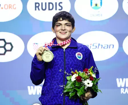 मनीषा भानवाला को विश्व चैंपियनशिप गोल्ड जीतने पर राष्ट्रपति ने दी बधाई