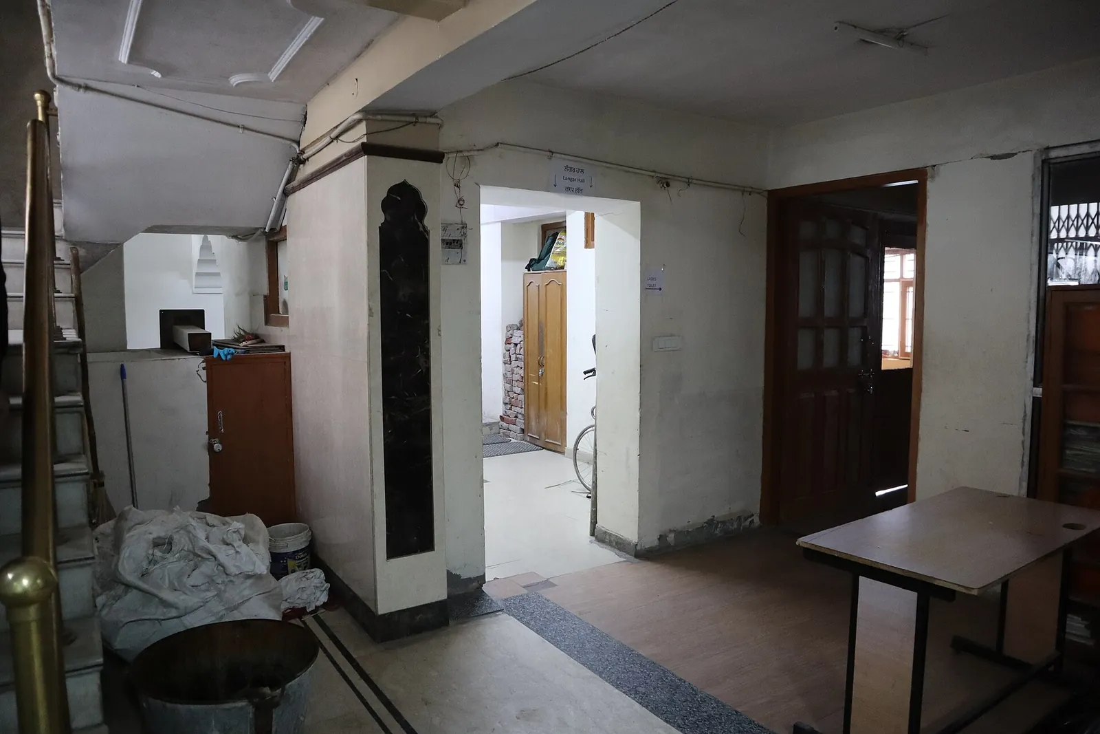 शिमला के शोघी में दो बसों से 24 ग्राम चिट्टा बरामद, तीन युवक गिरफ्तार